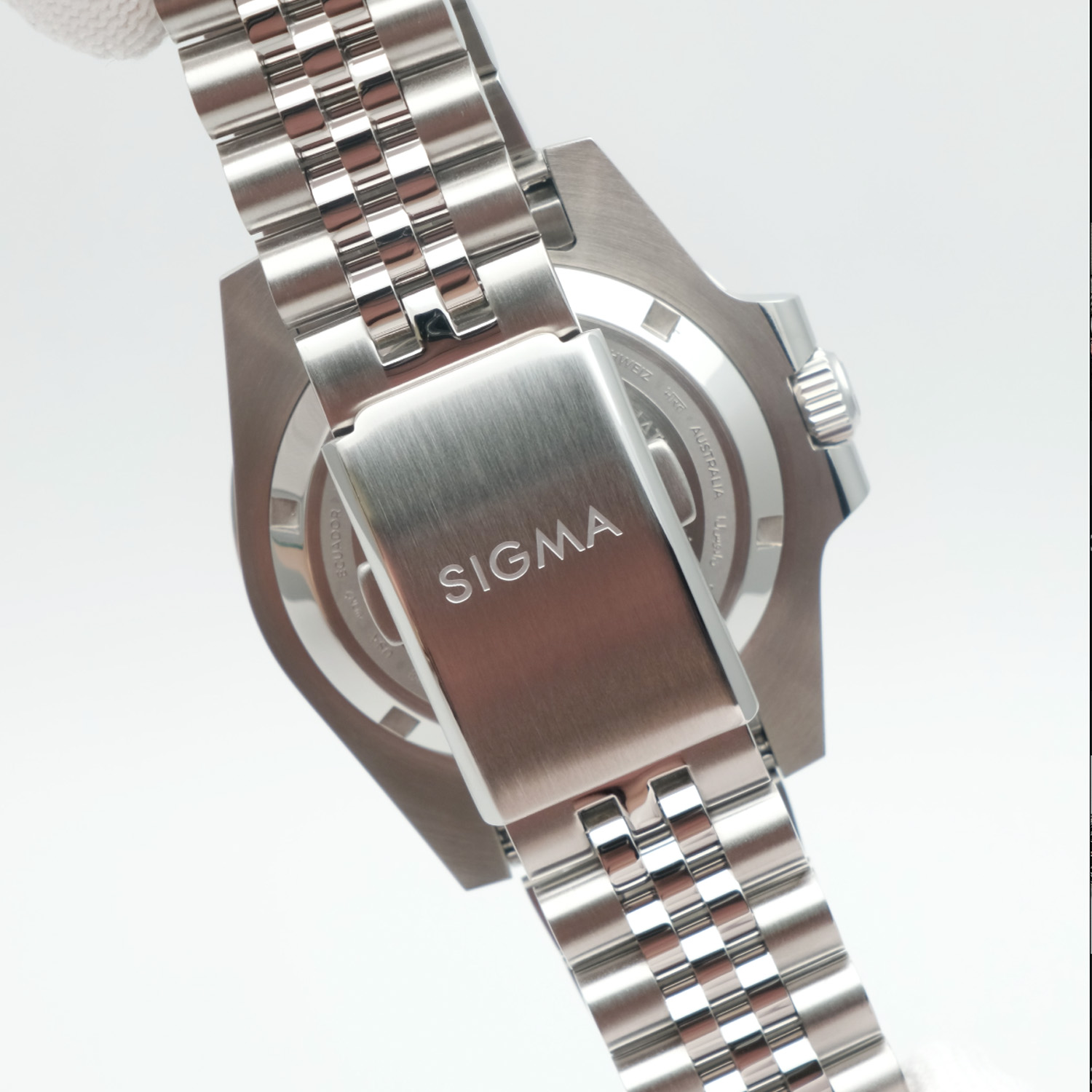 SIGMA International 9F72MBB